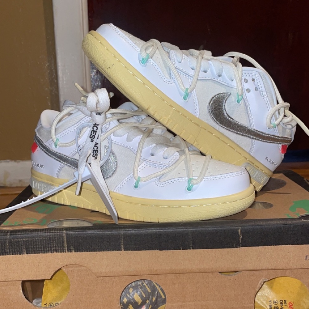 Nike Off White Dunk Lot 1 (size - US 6.5)